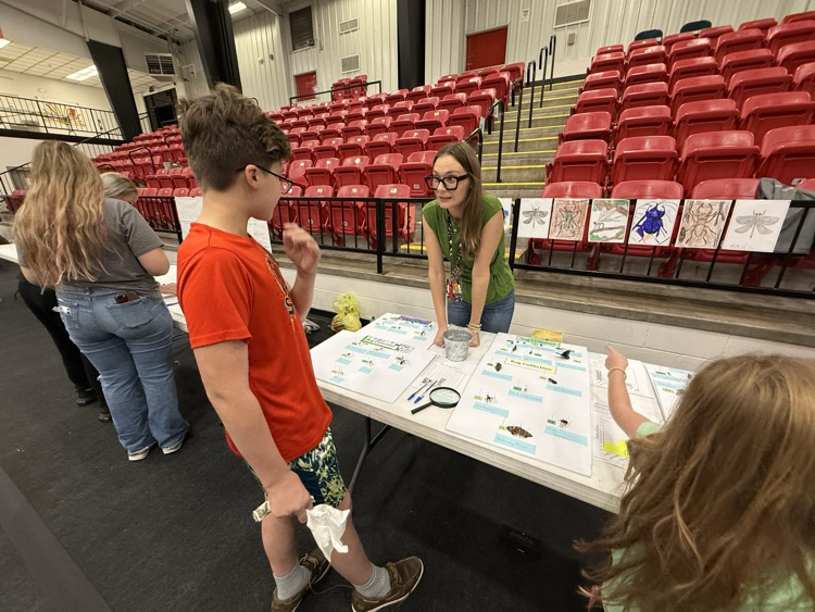 Although we received a much needed rain, the Hillcrest community showed up in support of our Parent Night! We appreciate all parents!! Thank you for all you do for our students.
