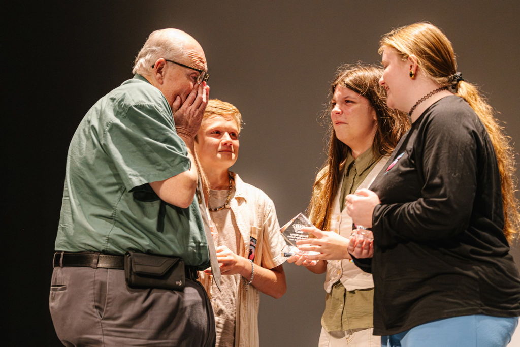 3218359602988880941 2