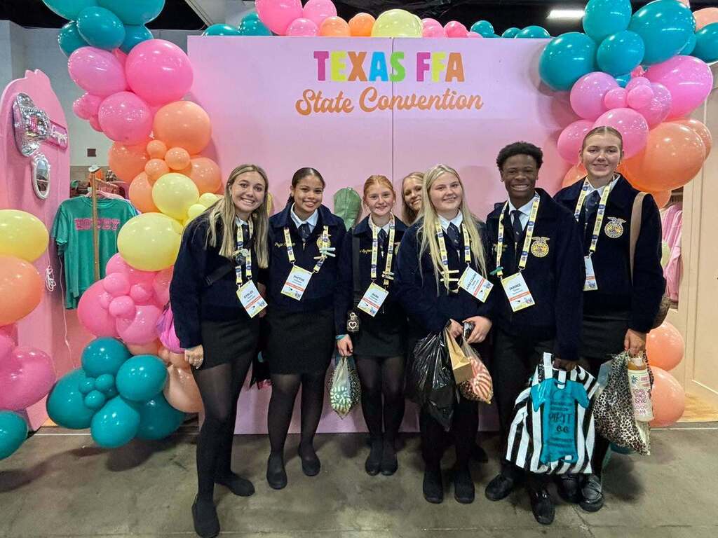 Members of Hillsboro FFA post for photo