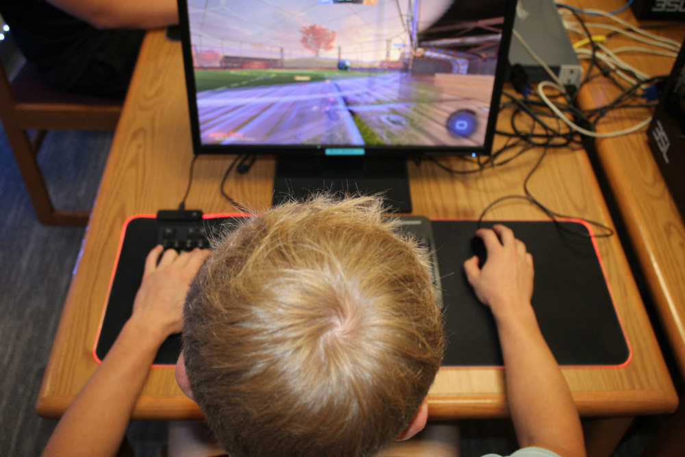 Student Nate Oelke playing Rocket League on the new computers.