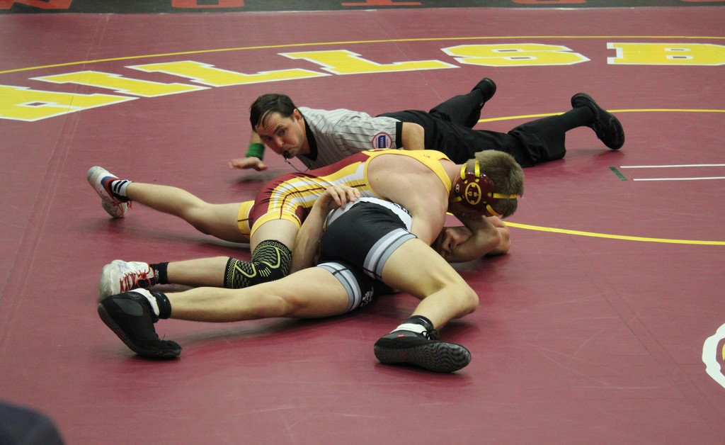 Seth Schafer wins first match