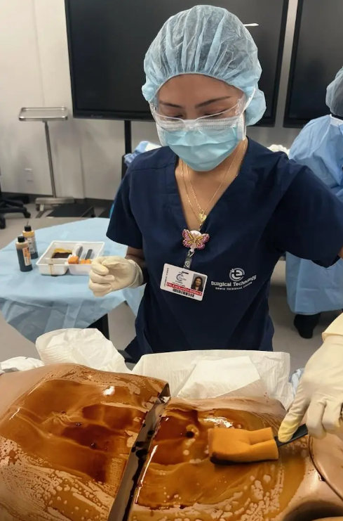 Surg Tech