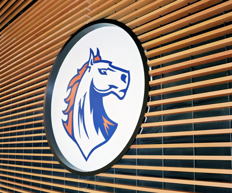 mustang logo