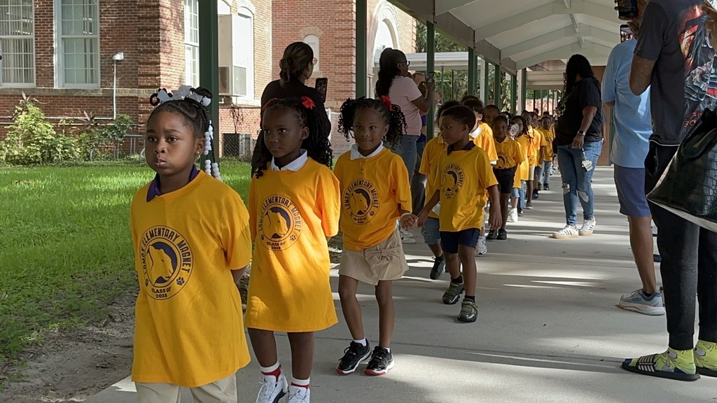 Lomax Elementary Magnet School Kindergarten Clap-In