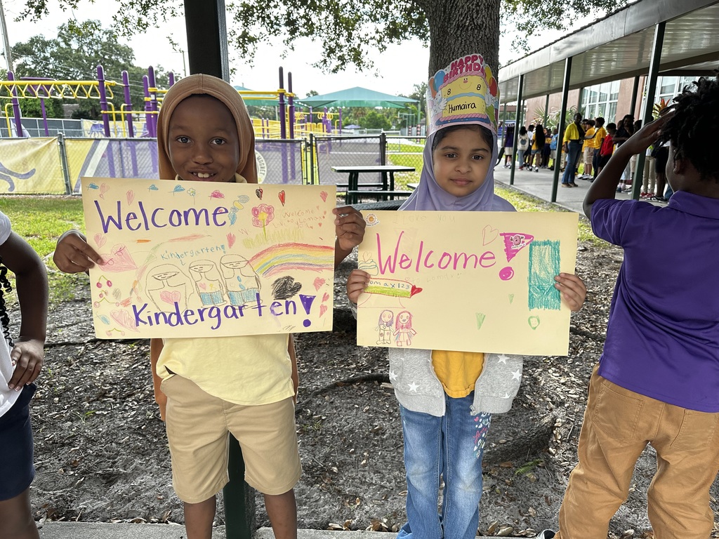 Lomax Elementary's kindergarten clap-in