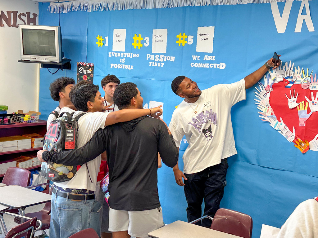 Tampa Tarpons visit Brandon High School