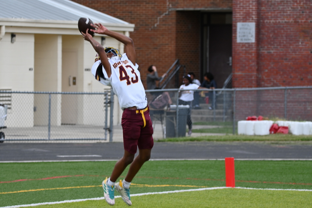 Middleton Tigers Show Heart on the Road
