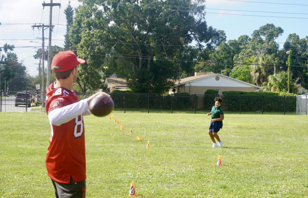 Bucs at Lockhart ES