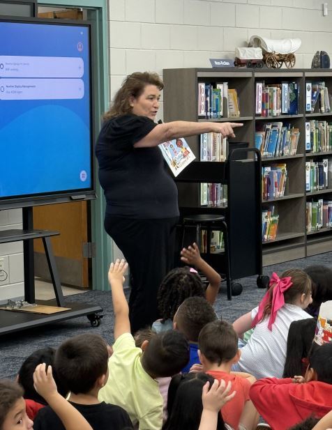 Bilingual Read Aloud