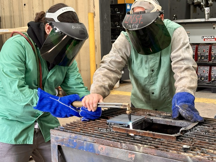 Welding students visit Ironworkers Local 397 Union