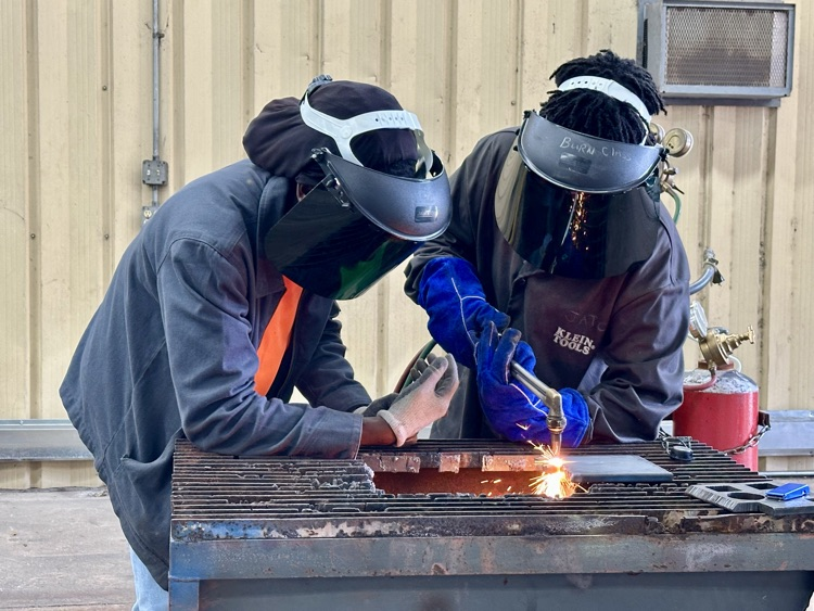 Welding students visit Ironworkers Local 397 Union
