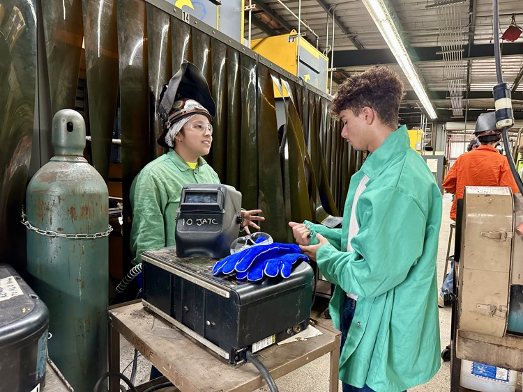 Welding students visit Ironworkers Local 397 Union