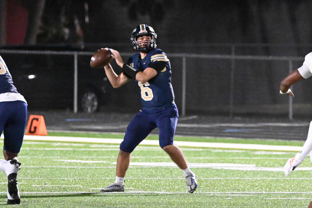 Hillsborough Nigh Lights: Tampa Bay Tech vs Durant High School
