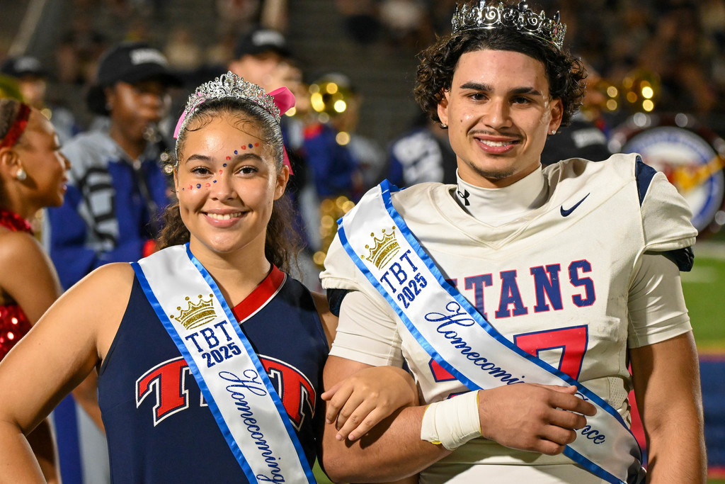 Hillsborough Nigh Lights: Tampa Bay Tech vs Durant High School