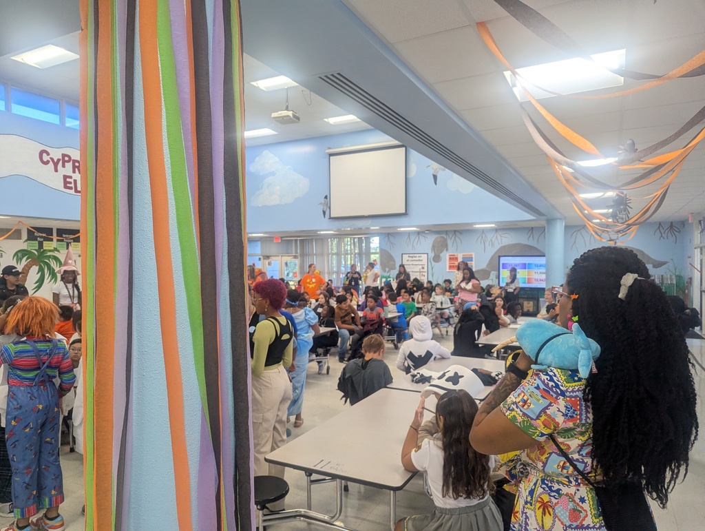 students waiting for the vocabulary parade to start