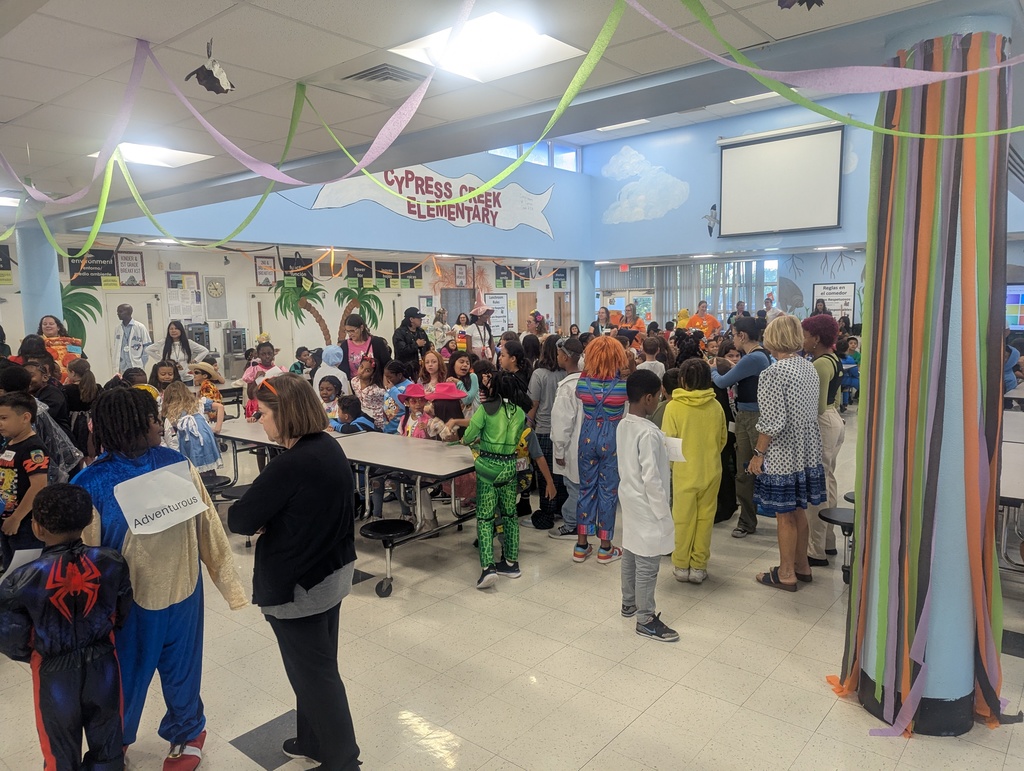 Students waiting for the vocabulary parade to start