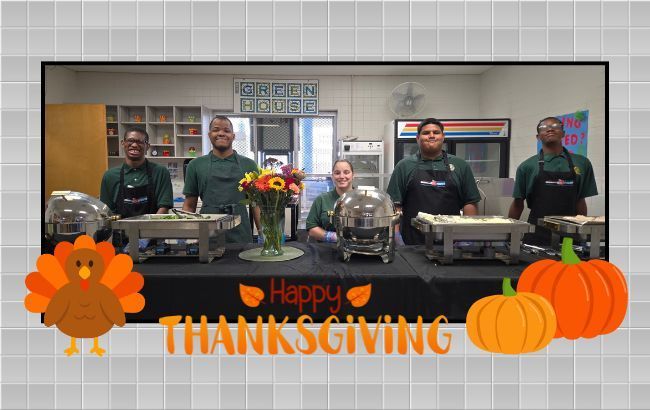 Students serving Thanksgiving lunch
