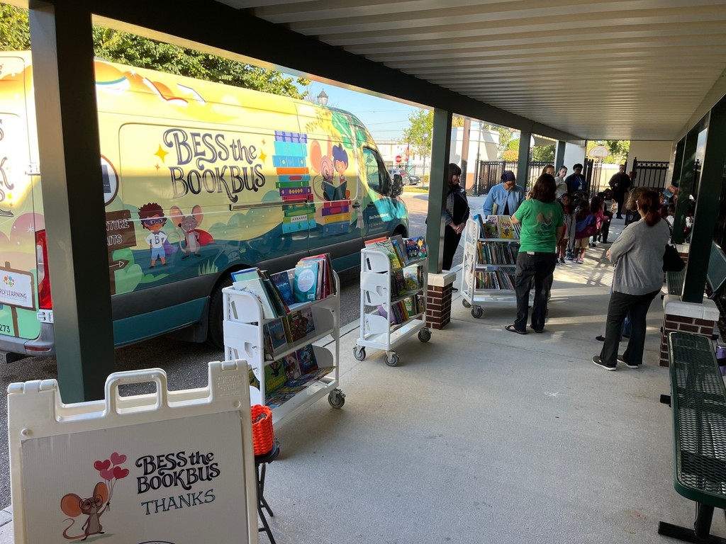 Bess the Book Bus made another visit to Sullivan Elementary on 11-14-2025. Bess the Book Bus makes stops at local schools. Through grants & donations, students get to browse the mobile bookstore & pick 2 books at no cost!!!! Thanks Jennifer to you & your awesome project!!!