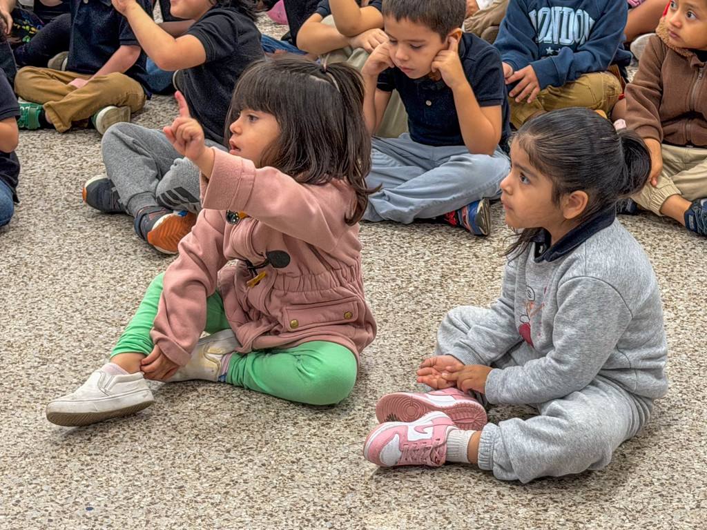 Jack Hartmann visits Mort Elementary