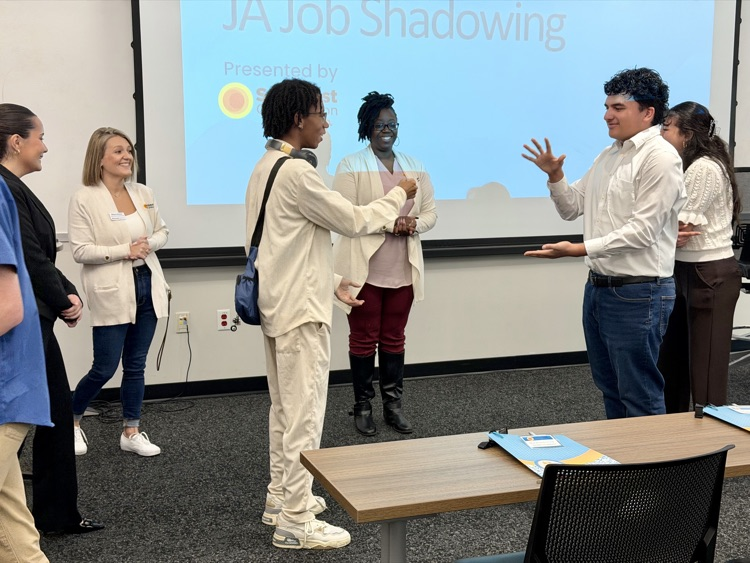 Financial Academy Field Trip to Suncoast 