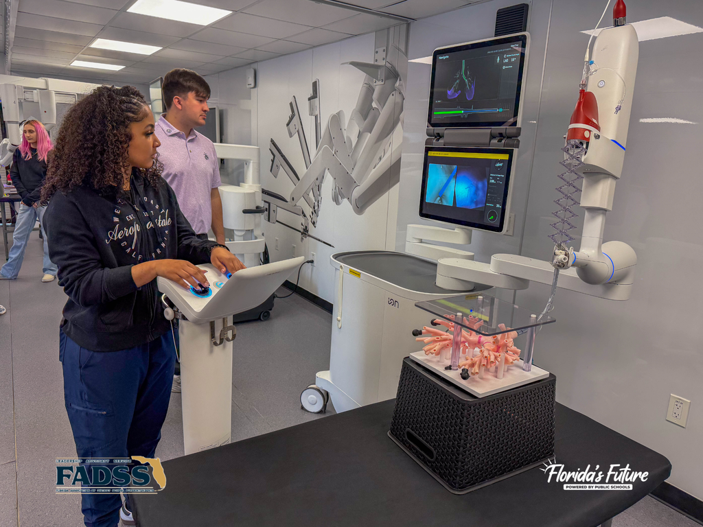 Tome Intuitive Surgical Arm Event at TBT