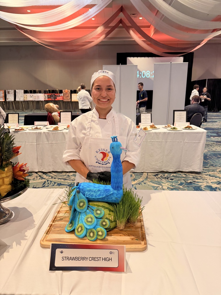 Strawberry Crest culinary students