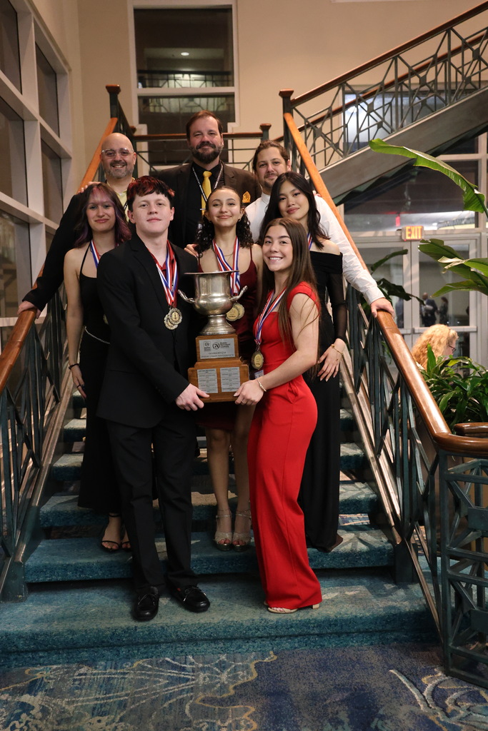 Strawberry Crest culinary students