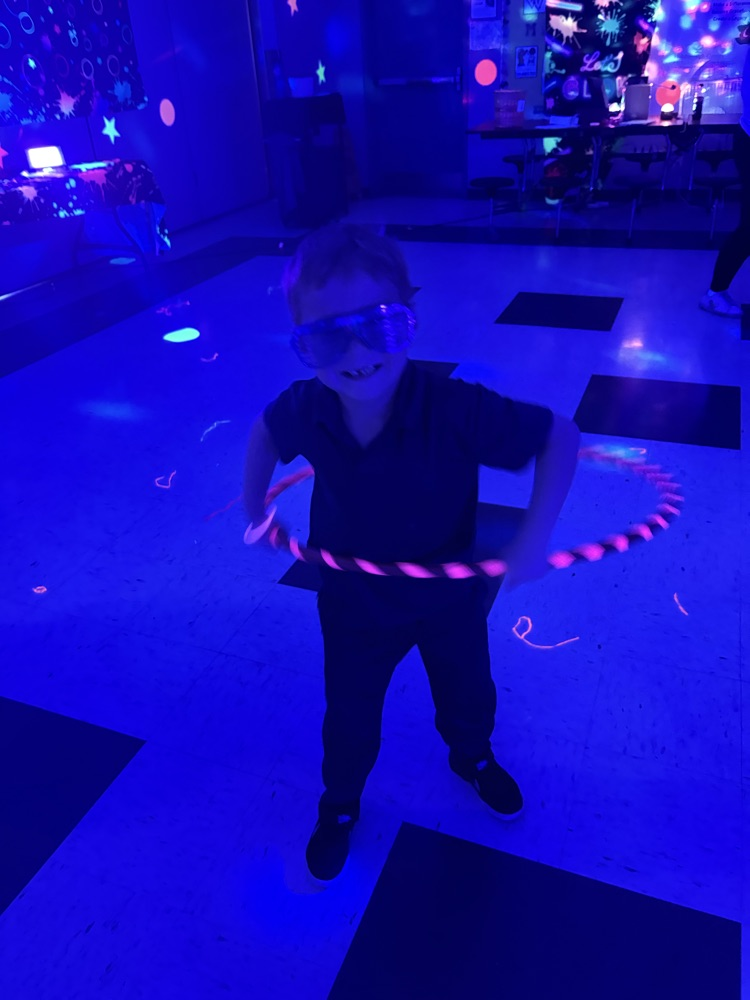 glow party