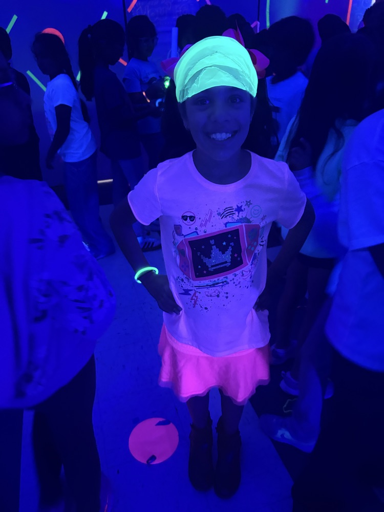 glow party