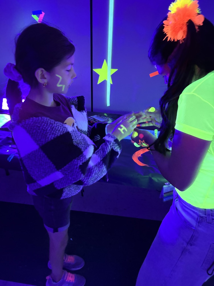 glow party 