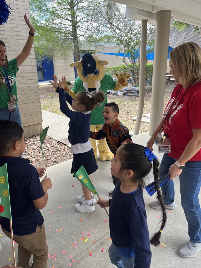 Woodbridge Elementary Growth Parade