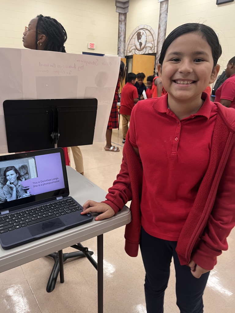 Students sharing projects