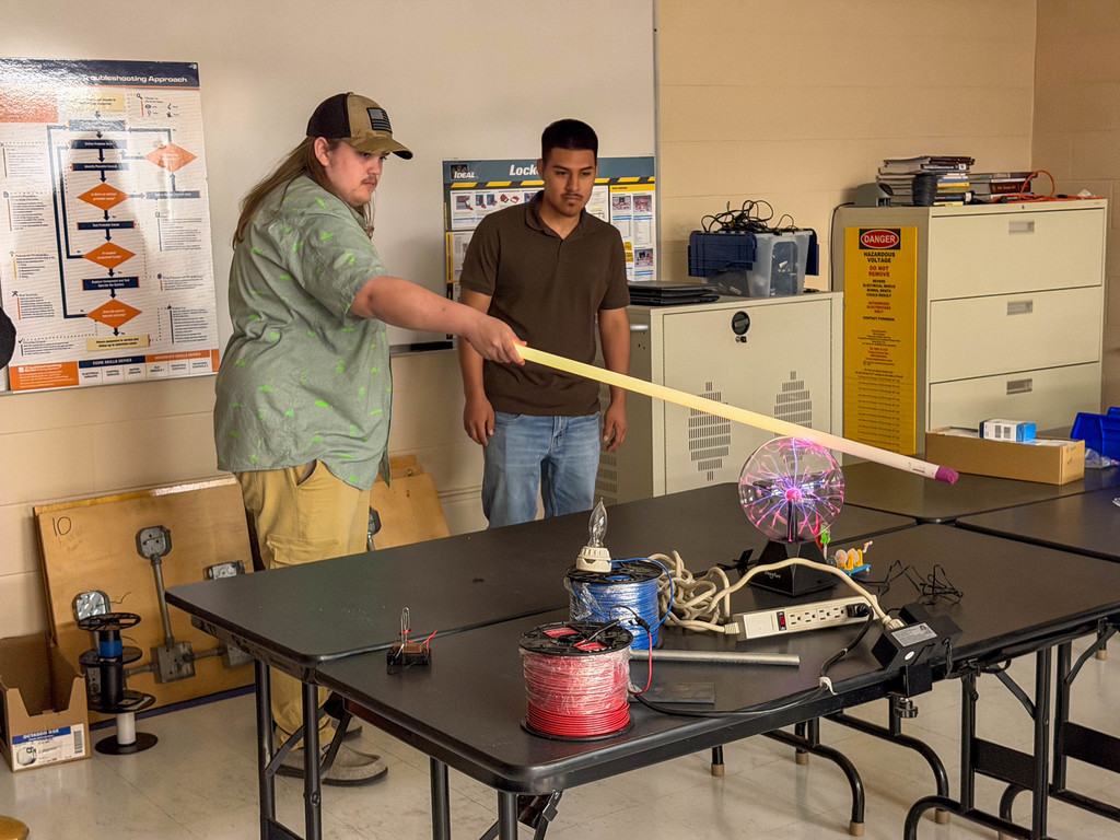 Plant City High School field trip to TECO and JTAC