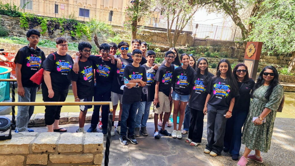 HILLSBOROUGH COUNTY PUBLIC SCHOOLS STUDENTS EARN NATIONAL HONORS AT FBLA NATIONAL LEADERSHIP CONFERENCE