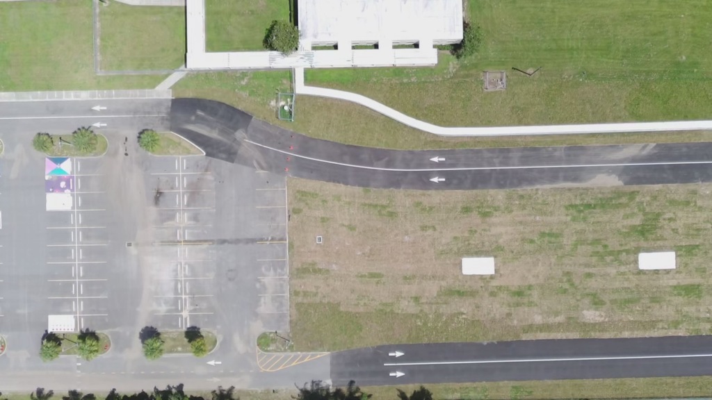 Car Line - Double Park where two arrows are going in the same direction