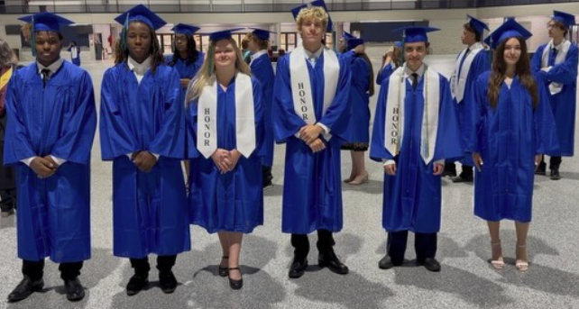 Graduates of HVS