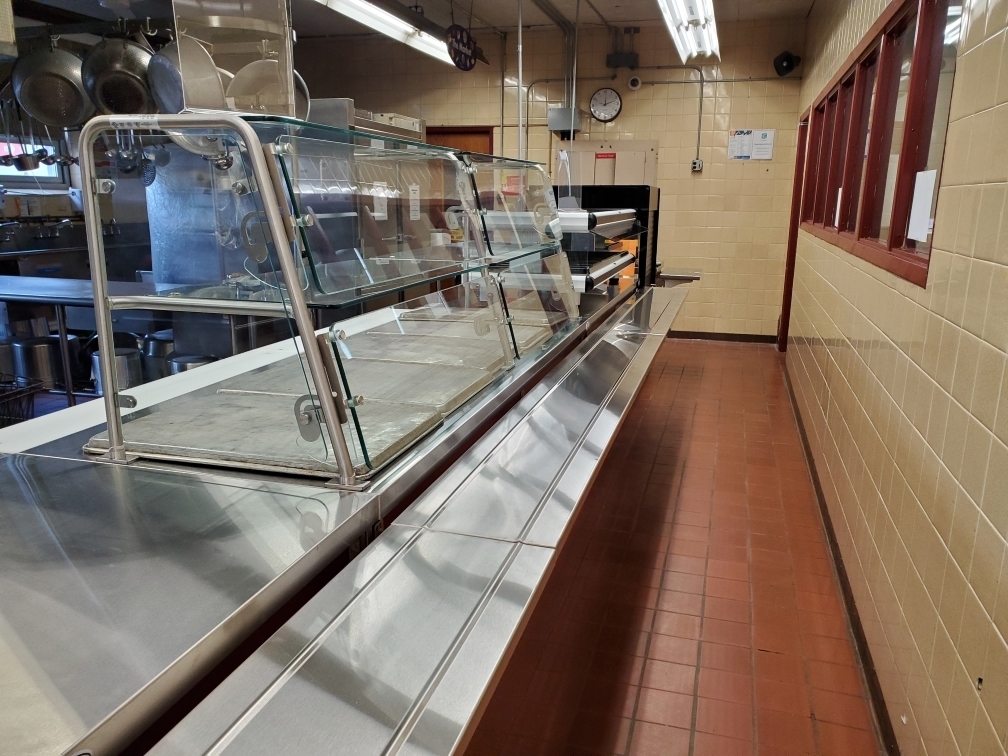 New Cafeteria Line at Hillside High School