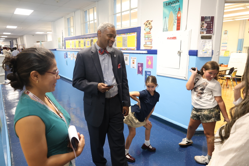 hurden looker back to school night 2025