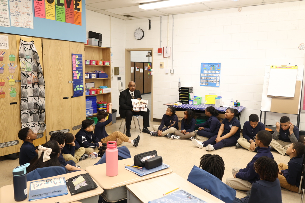 Read Across America Week at Hillside Public Schools! 