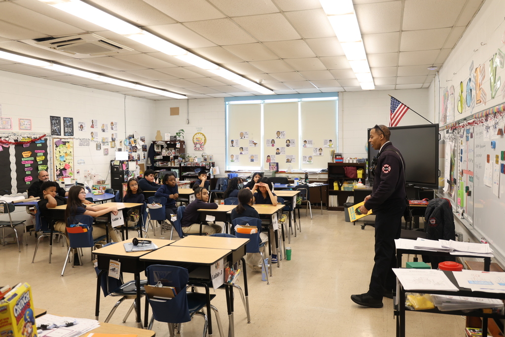 Read Across America Week at Hillside Public Schools! 