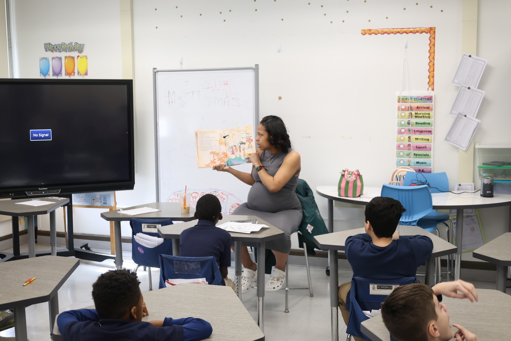 Read Across America Week at Hillside Public Schools! 