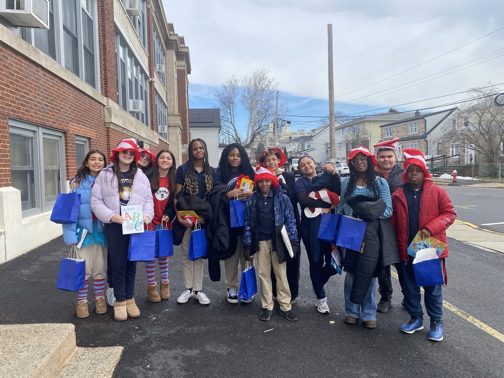 Read Across America Week at Hillside Public Schools! 