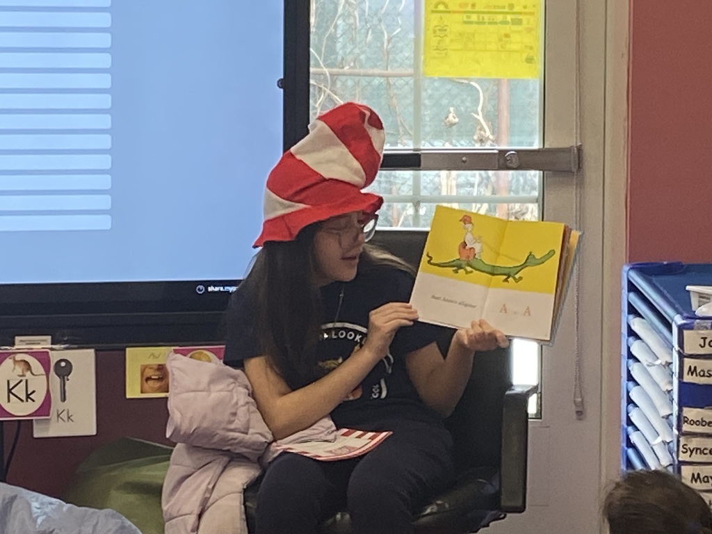 Read Across America Week at Hillside Public Schools! 