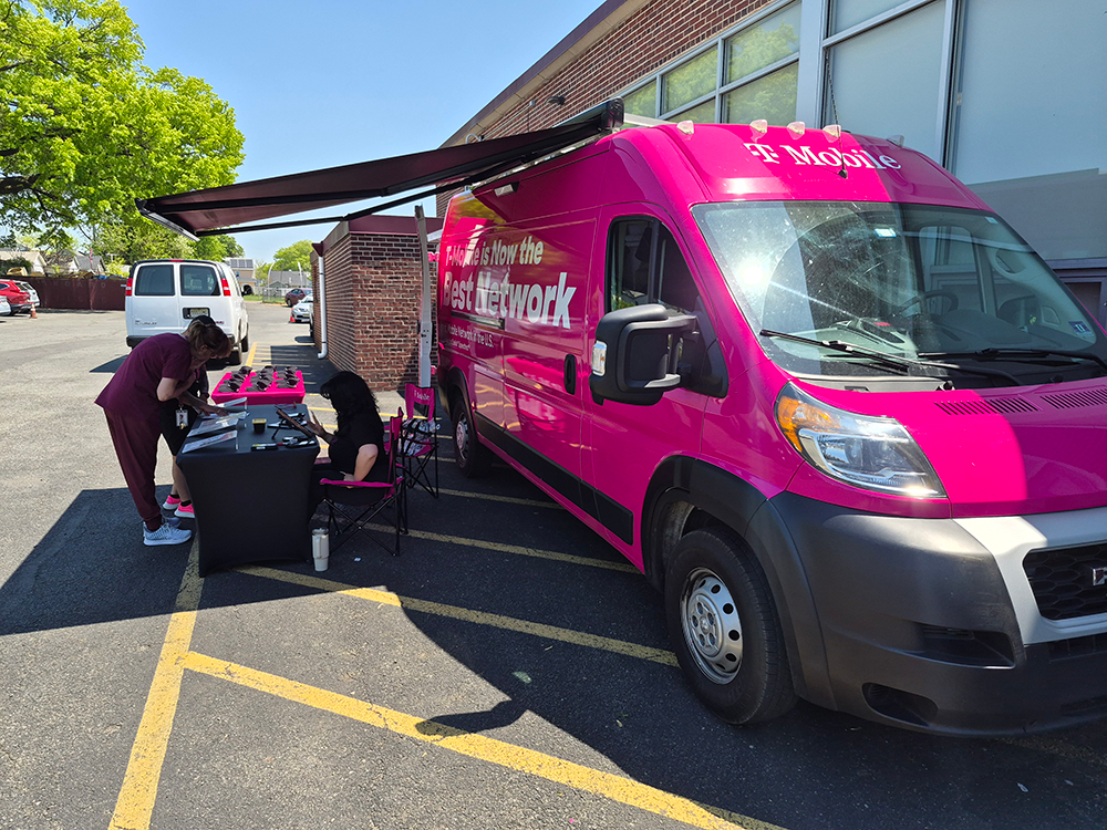t mobile truck