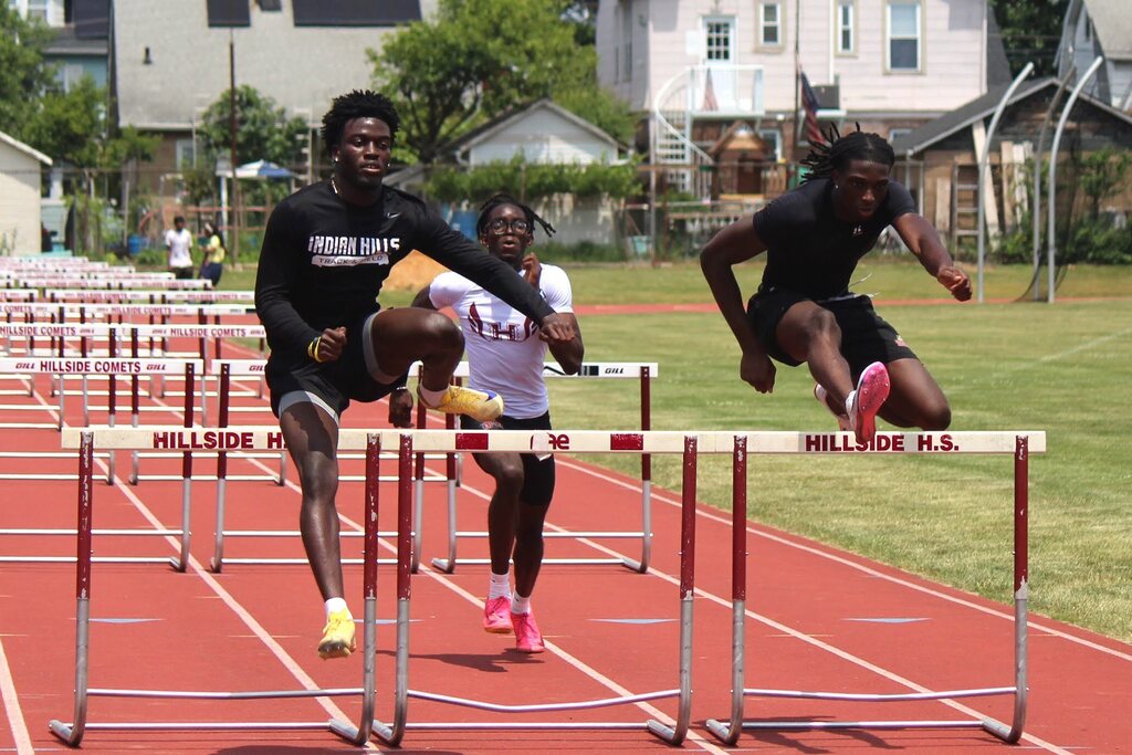 students vs. alumni track meet