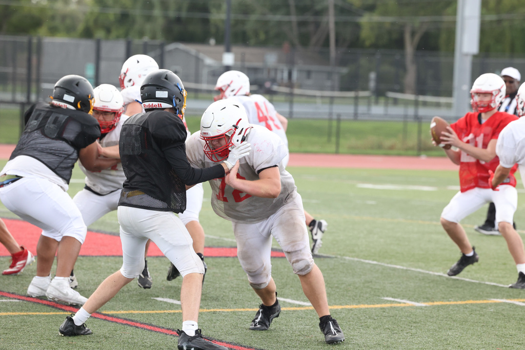 Football scrimmage