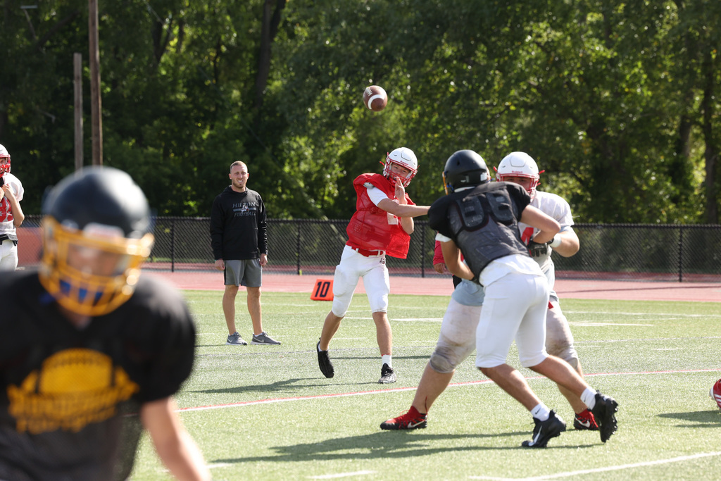 Football scrimmage