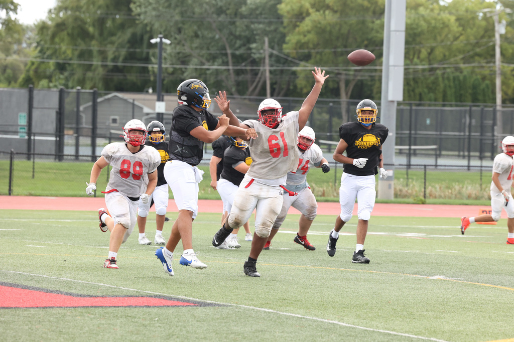Football scrimmage