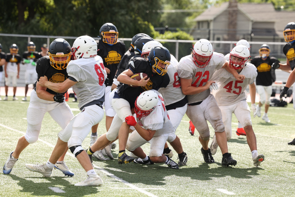 Football scrimmage