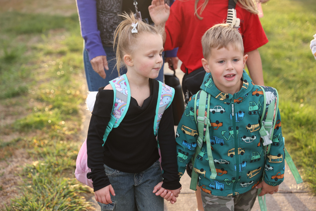 VE walk to school